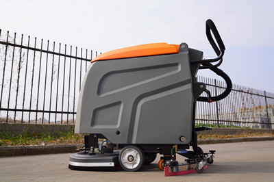 榮事達(dá)手推式洗地機M40 榮事達(dá)手推式洗地機M40.jpg